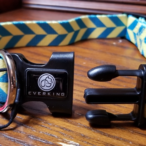 Dog Collar - Picture 4 of 8